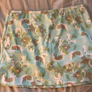 IZOD flower skort